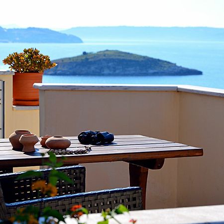 Manos Apartments Almirida Eksteriør billede