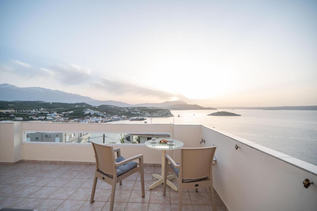 Manos Apartments Almirida Eksteriør billede